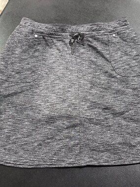 Kuhl womens skort. Size L